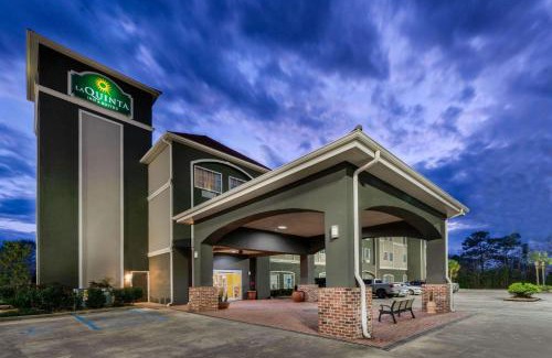 Broussard Hotel | La Quinta Inn & Suites by Wyndham Broussard - Lafayette Area