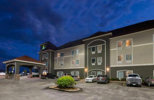 Broussard Hotel | La Quinta Inn & Suites by Wyndham Broussard - Lafayette Area