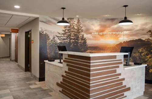 Springfield Hotel | La Quinta Inn & Suites by Wyndham Springfield