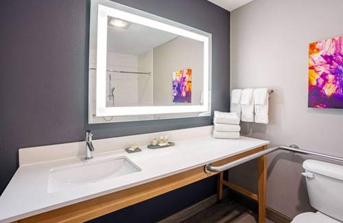 Federal Way Hotel | La Quinta Inn & Suites by Wyndham Seattle Federal Way