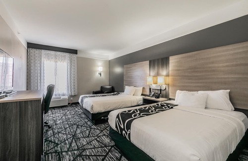 Granbury Hotel | La Quinta Inn & Suites by Wyndham Granbury