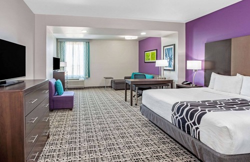 Lubbock Hotel | La Quinta Inn & Suites by Wyndham Lubbock South
