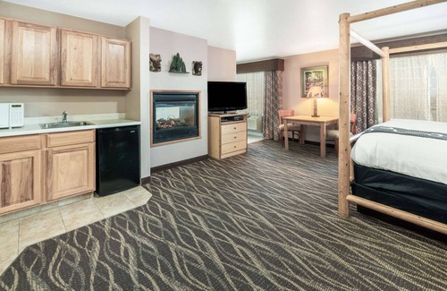 Bozeman Hotel | La Quinta Inn & Suites by Wyndham Belgrade - Bozeman Airport
