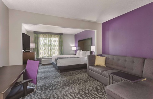 Columbus Hotel | La Quinta Inn & Suites by Wyndham Columbus North