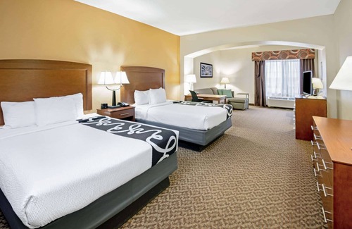 Lawton Hotel | La Quinta Inn & Suites by Wyndham Lawton/Fort Sill