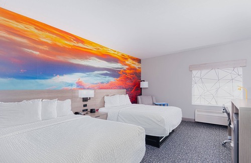 Moore Hotel | La Quinta Inn & Suites by Wyndham Oklahoma City - Moore
