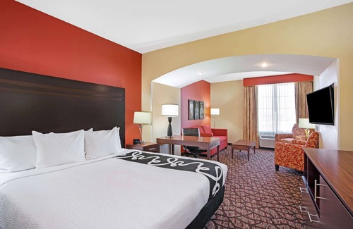 Pecos Hotel | La Quinta Inn & Suites by Wyndham Pecos