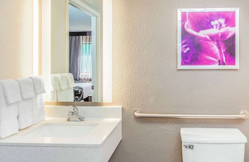 Lubbock Hotel | La Quinta Inn & Suites by Wyndham Lubbock West Medical Centr