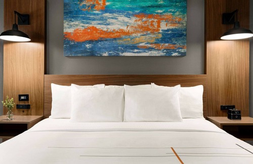 Southeast Salem Hotel | La Quinta Inn & Suites by Wyndham Salem OR