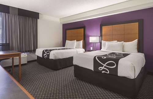 Mesa Hotel | La Quinta Inn & Suites by Wyndham Phoenix Mesa West