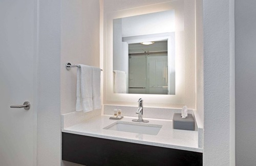 Rancho Cordova Hotel | La Quinta Inn & Suites by Wyndham Rancho Cordova Sacramento