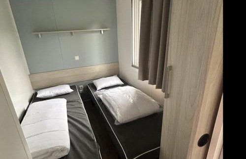 Gastes Apartment | La Réserve 4 étoiles emplacement 445B 3CH 1SDB 8 personnes