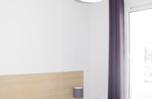 Bagnols-sur-Ceze Apartment | La Résidence Des Oliviers