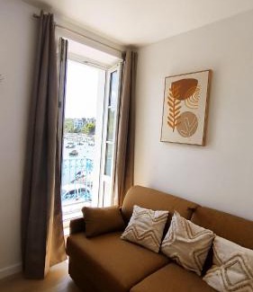 Sauzon Apartment | La Reine de Guerveur - Petit balcon vue mer