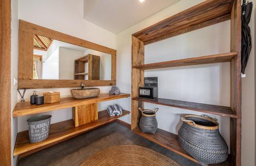 Jimbaran Villa | La Reserva Villas Bali