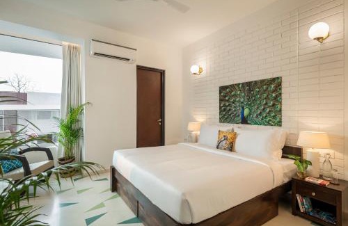 Vagator Villa | La Risa, 2 BHK Villas near Vagator Beach, Private Pool with Kitchen, Balcony, Security