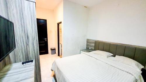 Karawang Hotel | La'Rissa Residence by ARBA