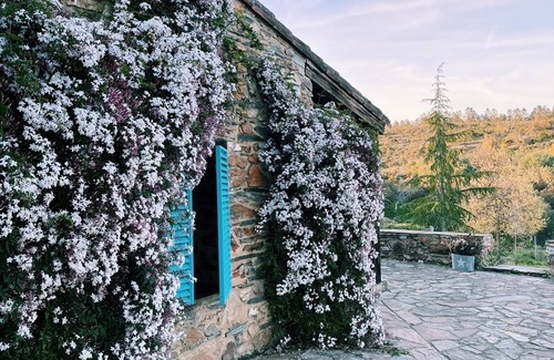 San Vicente de Alcantara Cottage | La Rocita House