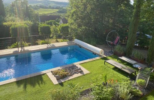 Mellecey House | La Ronde des Bois - Romance et Bien Être - Jacuzzi privatif-piscine-patio