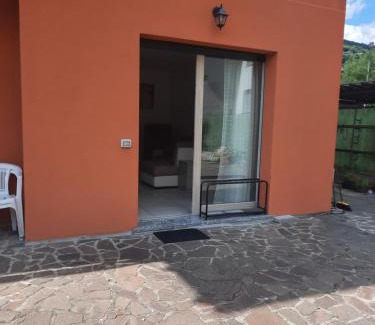 Porlezza House | La Rosa di Emma