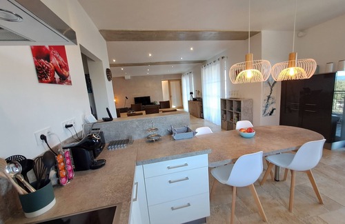 Saint-Saturnin-les-Apt House | La Rose des Vents