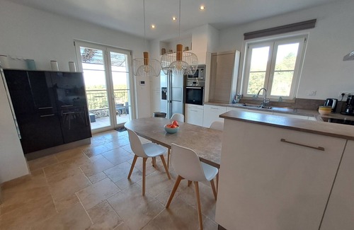 Saint-Saturnin-les-Apt House | La Rose des Vents