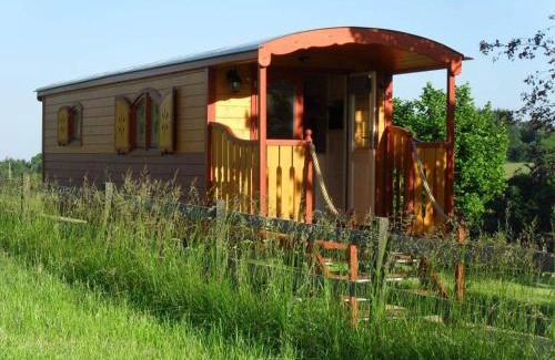 Palogneux Bed & Breakfast | La roulotte a la ferme