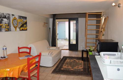 Beaune Apartment | la route des vins