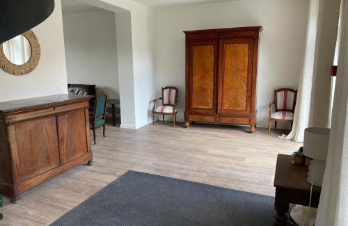 Frasnes-lez-Gosselies House | La ruche - maison de 10 à 15 personnes - La Ferme du Try