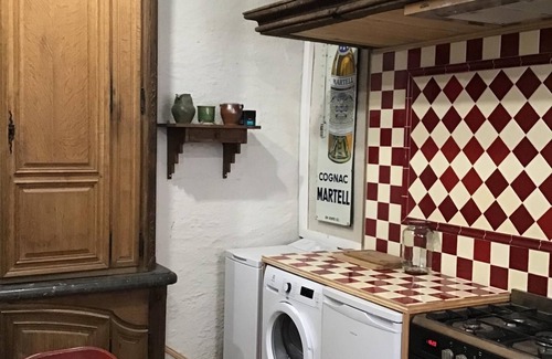 Verteuil-sur-Charente House | La Sénéchalerie Logis du XIV