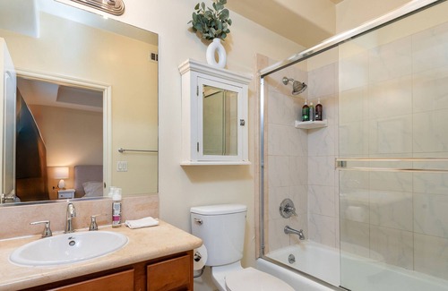 The Flats Apartment | LA's Hidden Gem | Your Private Escape
