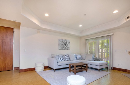 The Flats Apartment | LA's Hidden Gem | Your Private Escape