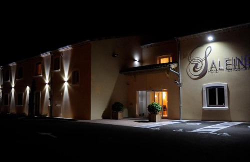 Crest Hotel | La Saleine