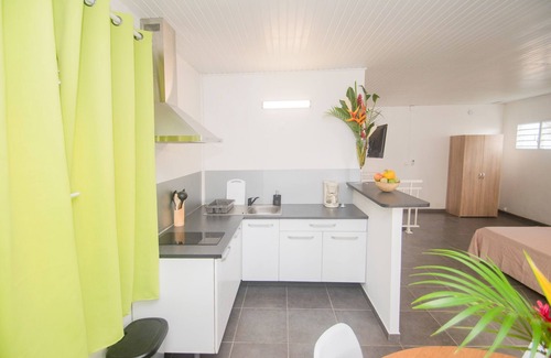 Saint-Pierre Apartment | La Santa Clara - Studio climatisé