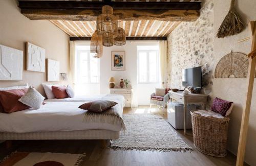 Vence House | La Sanverine private room historic center Vence