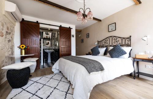 Vence House | La Sanverine private room historic center Vence