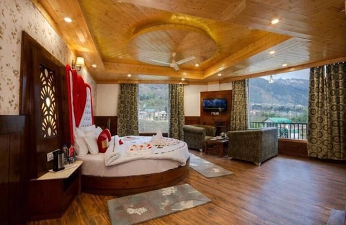 Aleo Hotel | La Serene Valley By DLS Hotels