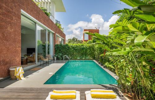 Vagator Villa | La Sierra, 2 & 3BHK Villas near Anjuna & Vagator Beach with Private Pool, Terrace, Garden, Kitchen & Security
