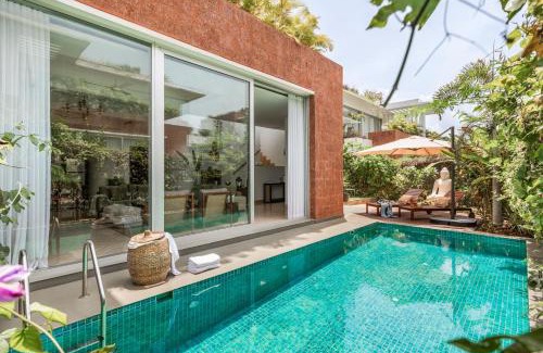 Vagator Villa | La Sierra, 2 & 3BHK Villas near Anjuna & Vagator Beach with Private Pool, Terrace, Garden, Kitchen & Security