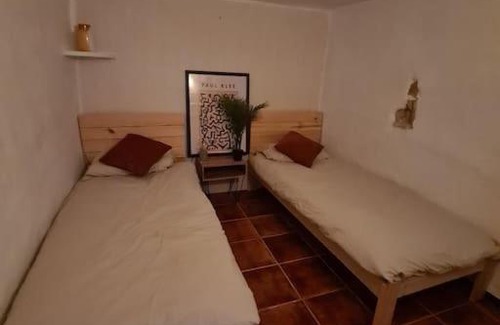 Chinorlet House | LA SIERRA CASA - Beautiful villa with huge garden swimming pool and games room