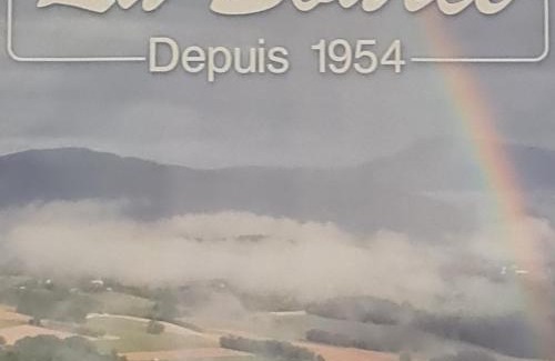 Saint-Jean-de-Chevelu Hotel | LA SOURCE Jacquet depuis 1954 Hôtel et Studio