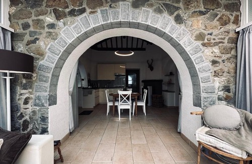 Stavelot House | La Source Marie-Elise