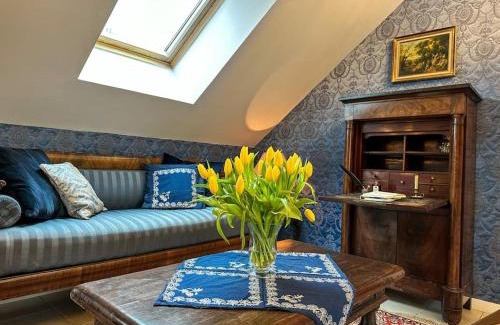 Quesnoy-le-Montant Apartment | La Souveraine - Cottage - Château Le Bas Bleu