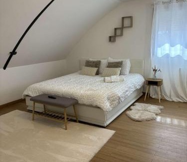 Guitrancourt House | La suite bohème