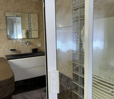 Guitrancourt House | La suite bohème