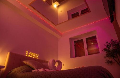 Neuilly-Plaisance Apartment | La Suite Delma