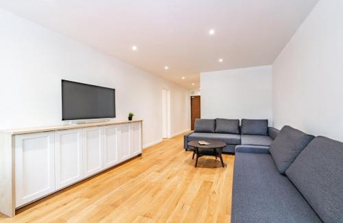 Ternes Apartment | La Suite des Ternes