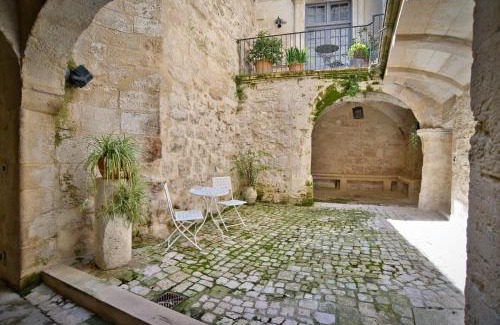 Uzes Apartment | La suite du Duché