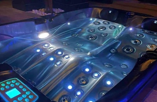 Saint-Martin-d'Heres Apartment | La Suite Grenoble Jacuzzi et Sauna Privatif