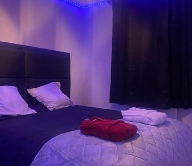 Le Hameau Apartment | La suite jacuzzi